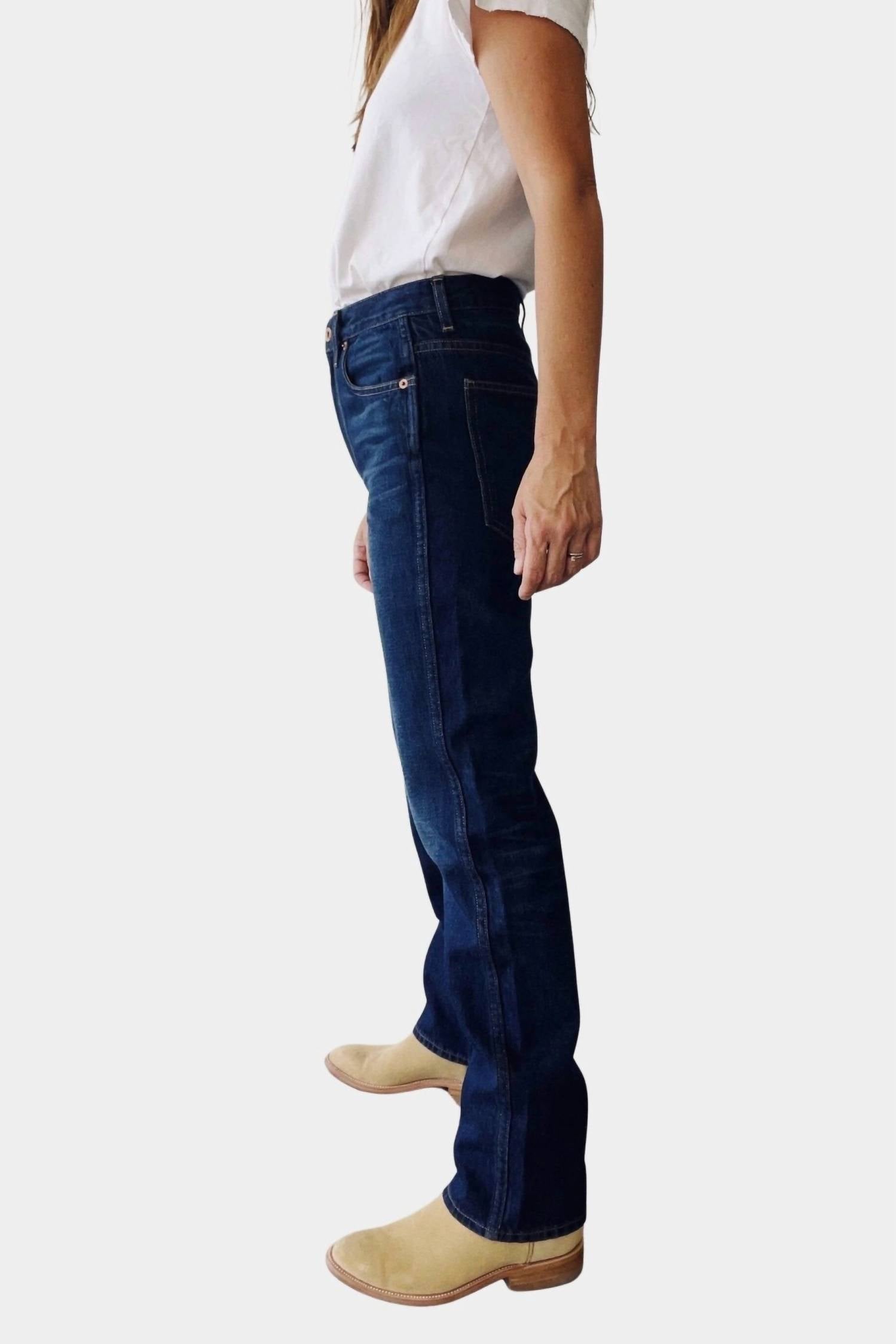 Straight Leg Jeans In Eddy Wash