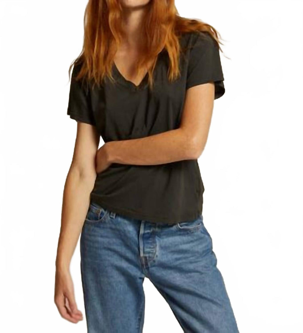 Hendrix Cotton Short Sleeve Boxy V Neck Tee In Vintage Black