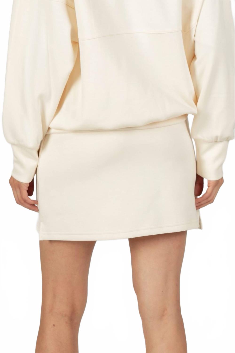 Ava Pull-Up Skort In Eggshell