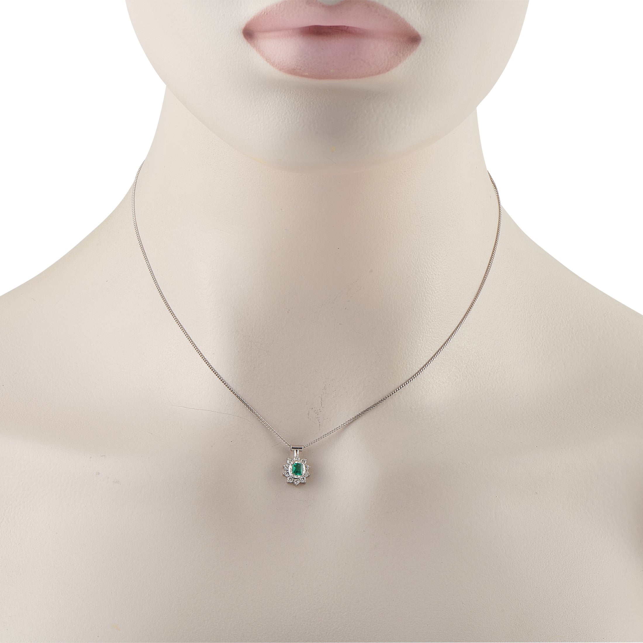 LB Exclusive Platinum 0.20ct Diamond and Emerald Pendant Necklace MF26-041326