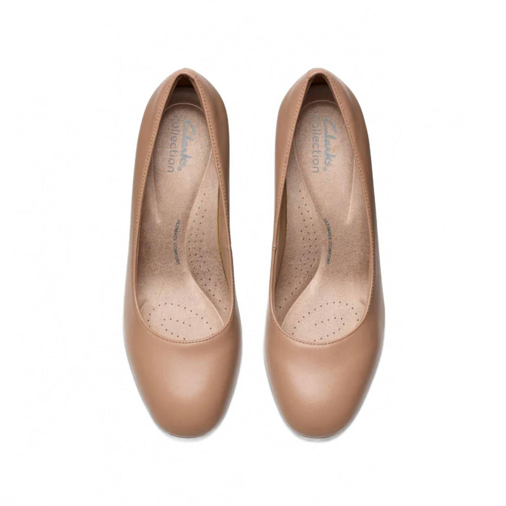 Women's Olivette Pearl Pump In Beige Leather