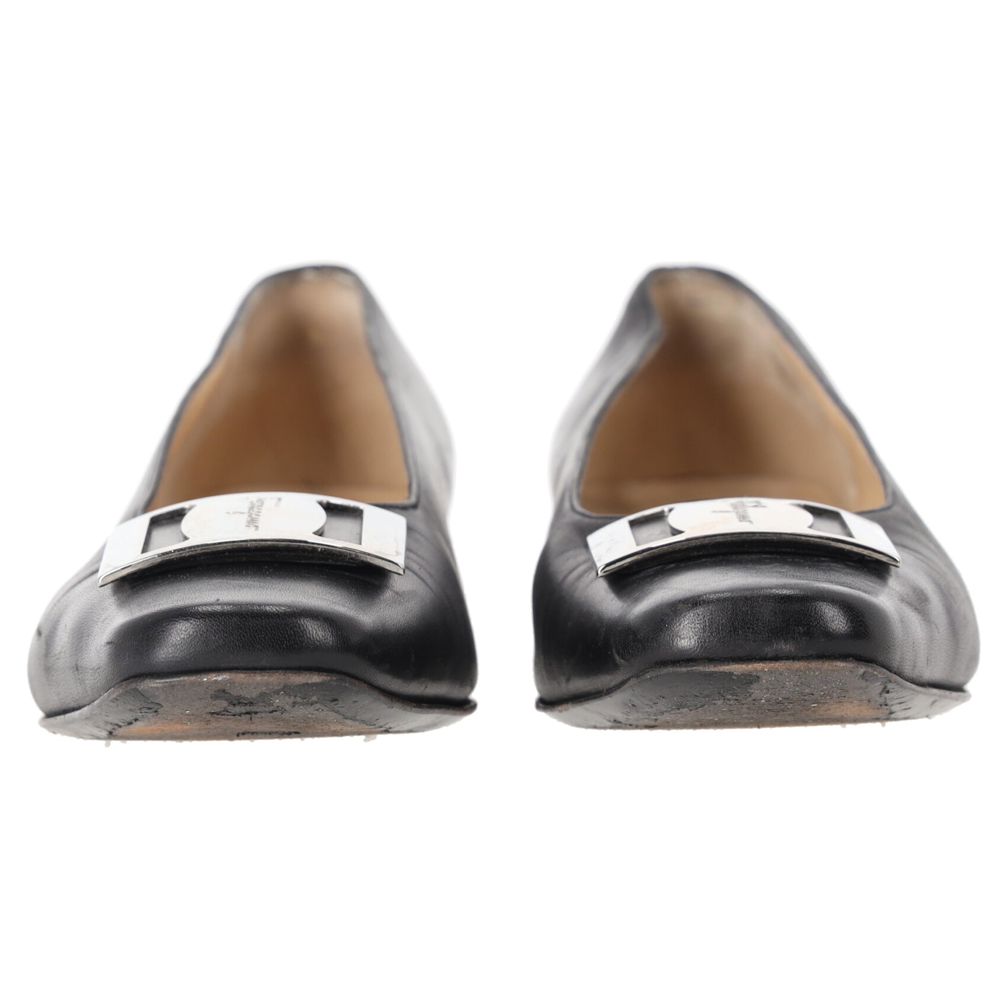 Ferragamo Buckle Detail Pumps in Black Leather