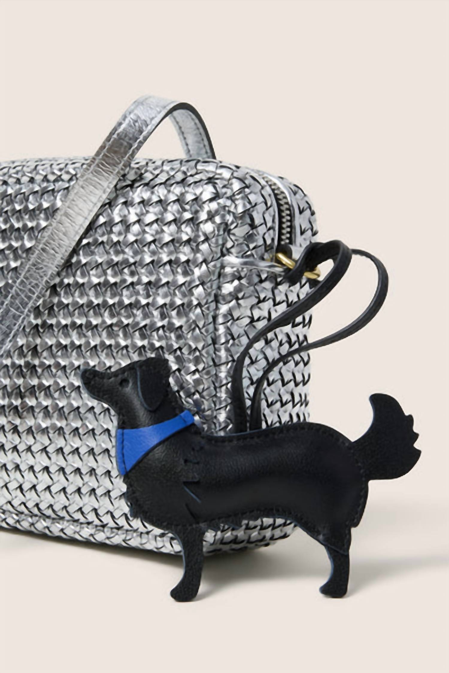 Women's Dog Coqui Fob In Black