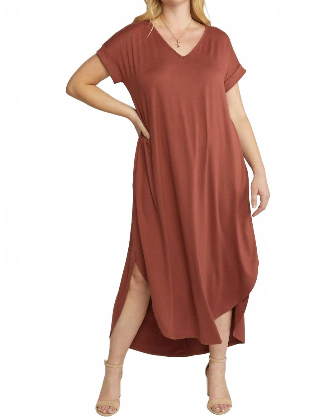Jersey Knit V Neckline Maxi Dress With Pockets In Marsala