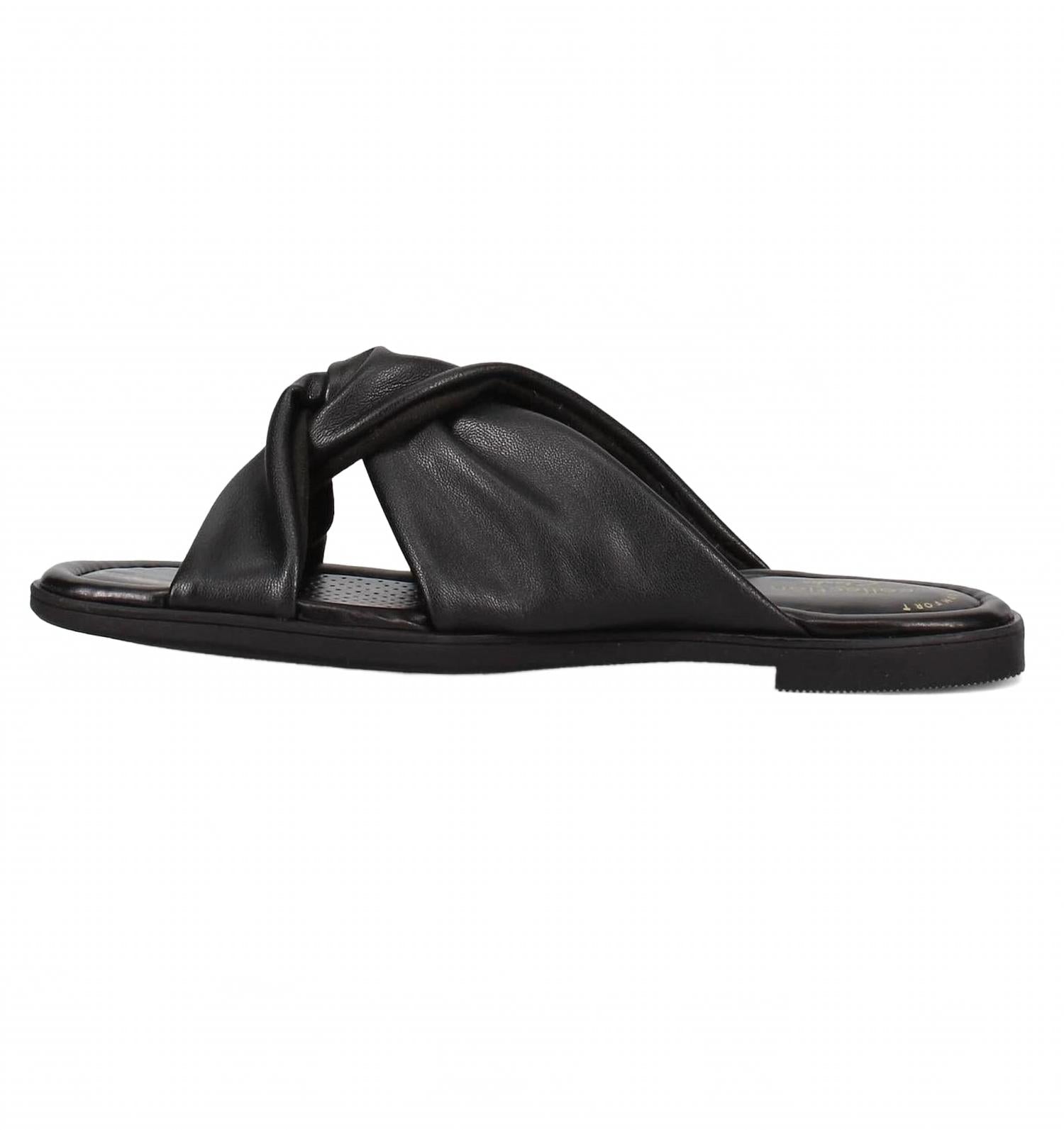 Women's Reyna Twist Flat Sandal In Black Synthetic