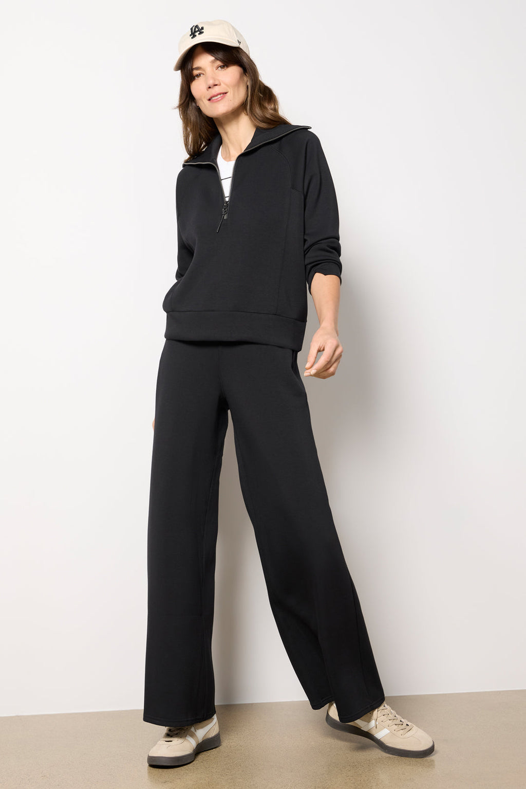 Women's AirEssentials Half Zip Top