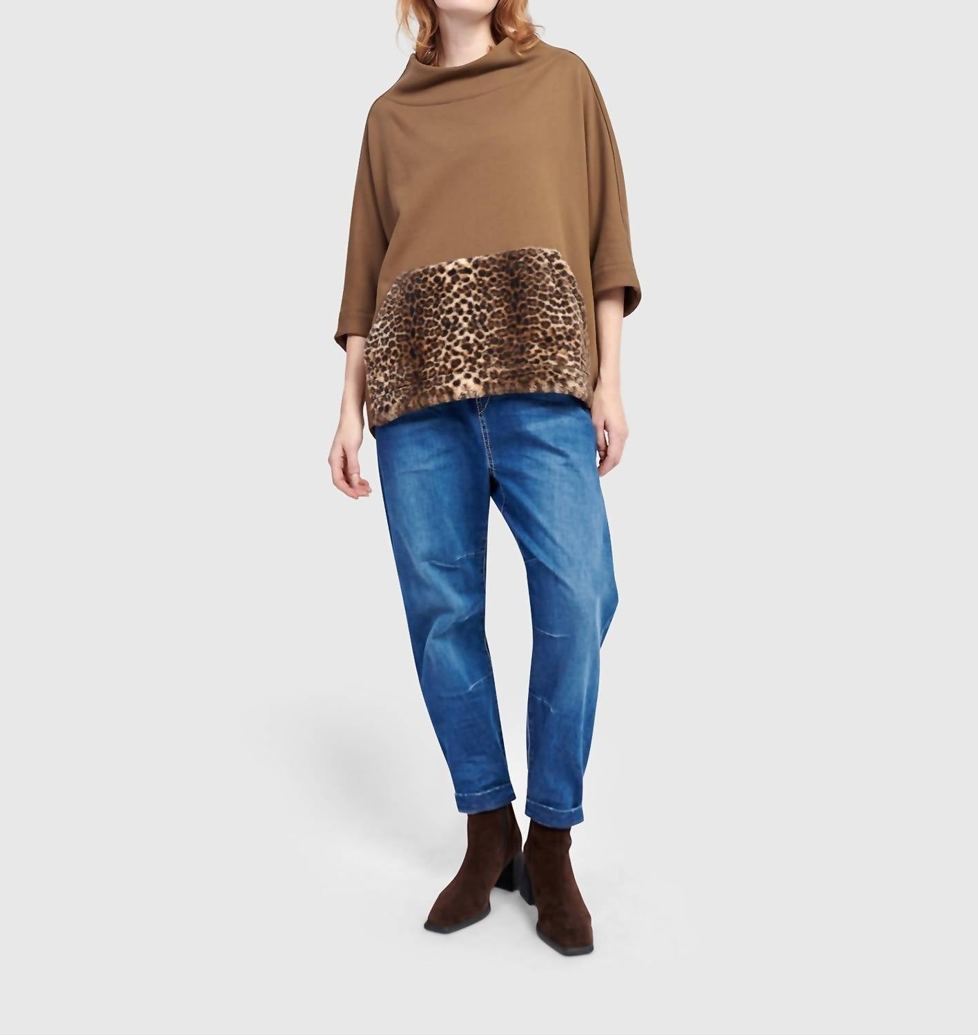 Urban Muff Pullover Top In Camel