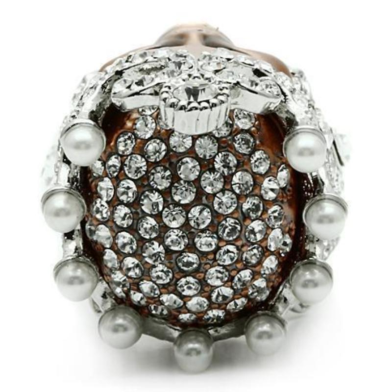 Special Color White Metal Ring with Synthetic Pearl in White