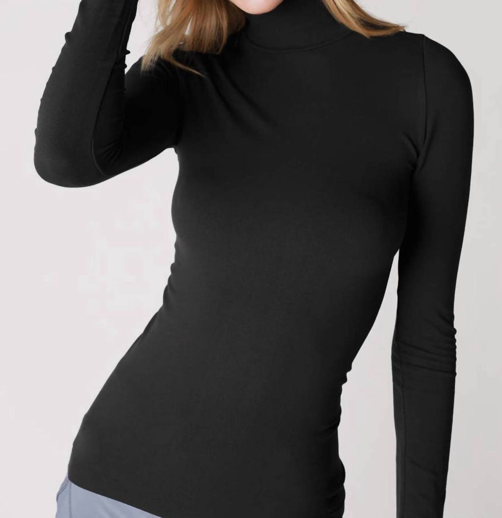Long Sleeve Turtleneck Top In Black