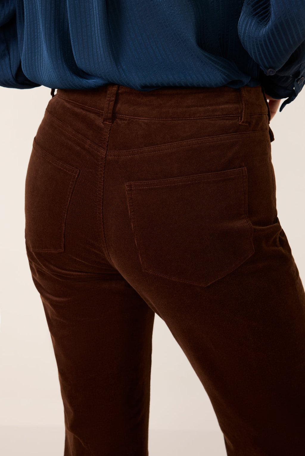Women's Leenah Bootcut Ankle w Mini Patch Pockets Pants