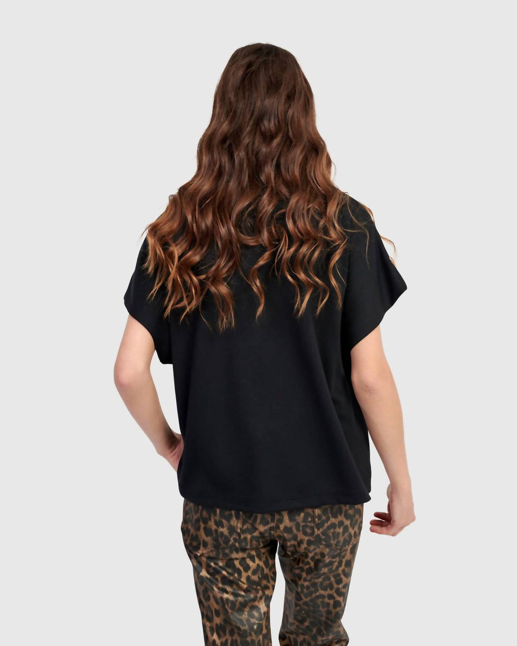 Lola Heart Tee In Gold