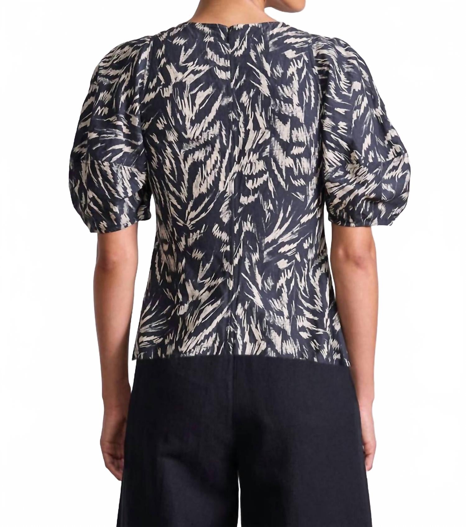 Lino High Neck Top In Abstract Animal Midnight