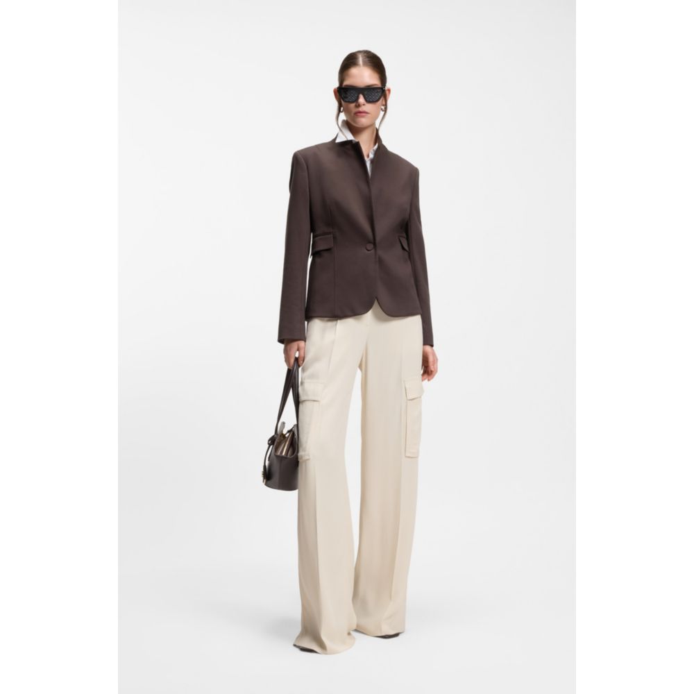 Slim-fit blazer with angled darts