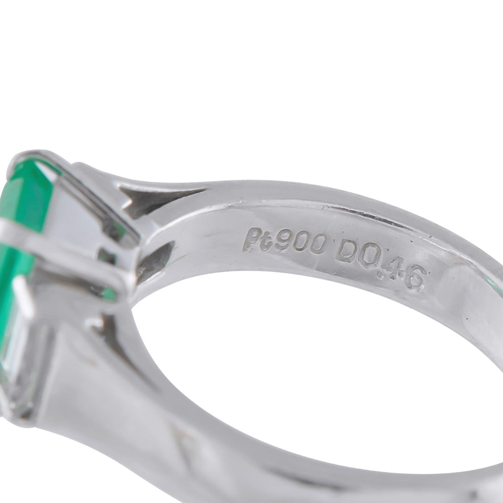 LB Exclusive Platinum 0.46ct Diamond and Emerald Ring MF17-041026