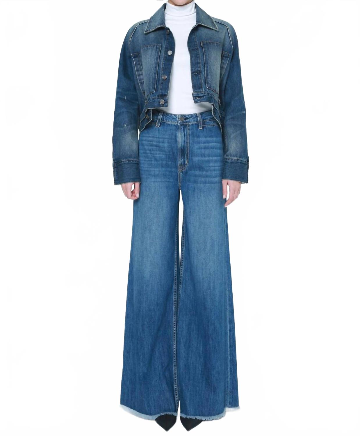 Sophia Super High Rise Wide Leg Jeans In Vista