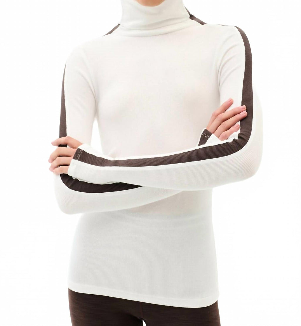 Jackson Rib Full Length Turtleneck Top In White/dark Chocolate