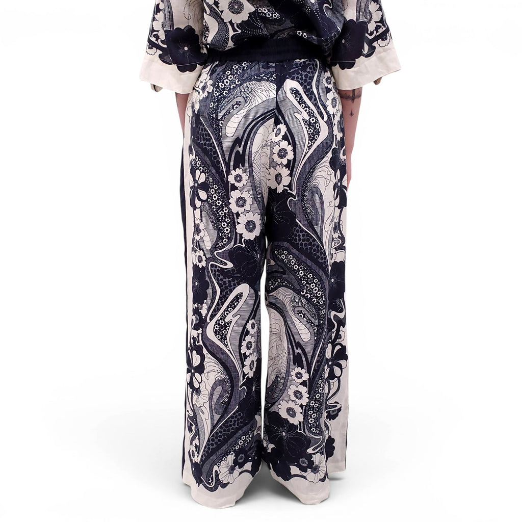 ALEMAIS CREAM AND NAVY FLAX LINEN FLORAL SET - SIZE 12