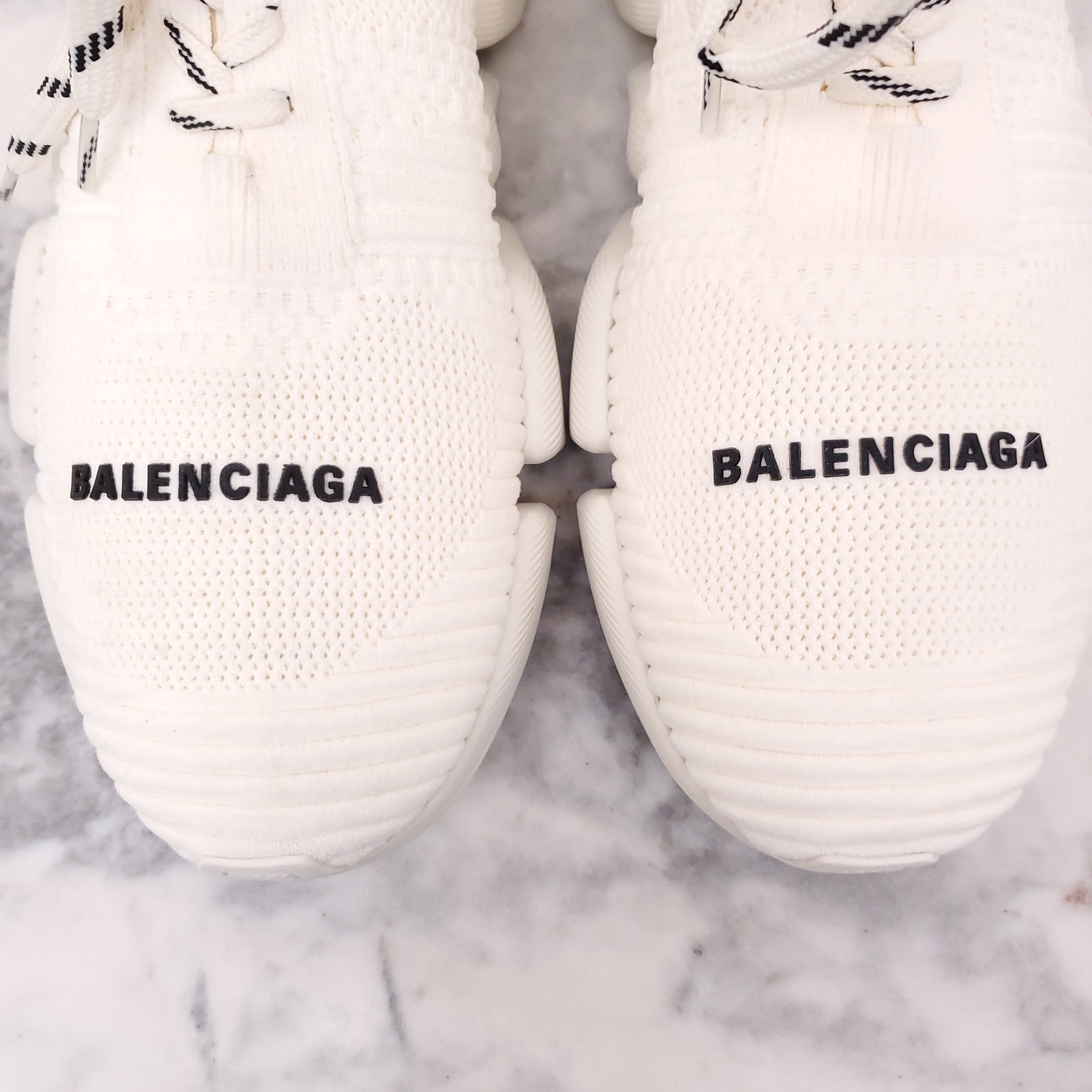 BALENCIAGA CREAM 'SPEED 2.0 LACE UP' KNIT SNEAKERS - SIZE 40 C