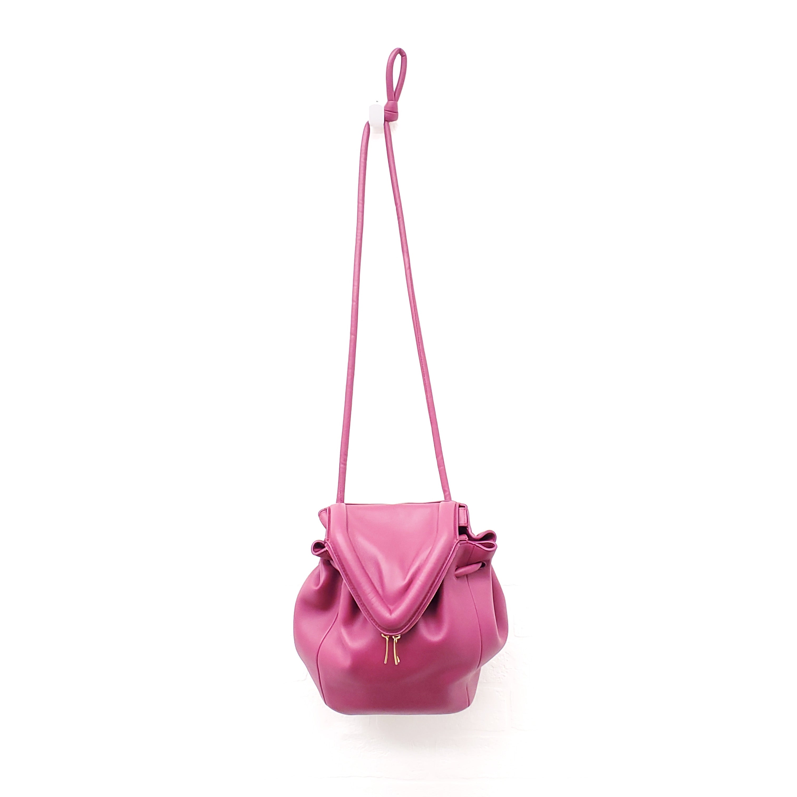 BOTTEGA VENETA FUSCIA 2WAY BEAK BAG