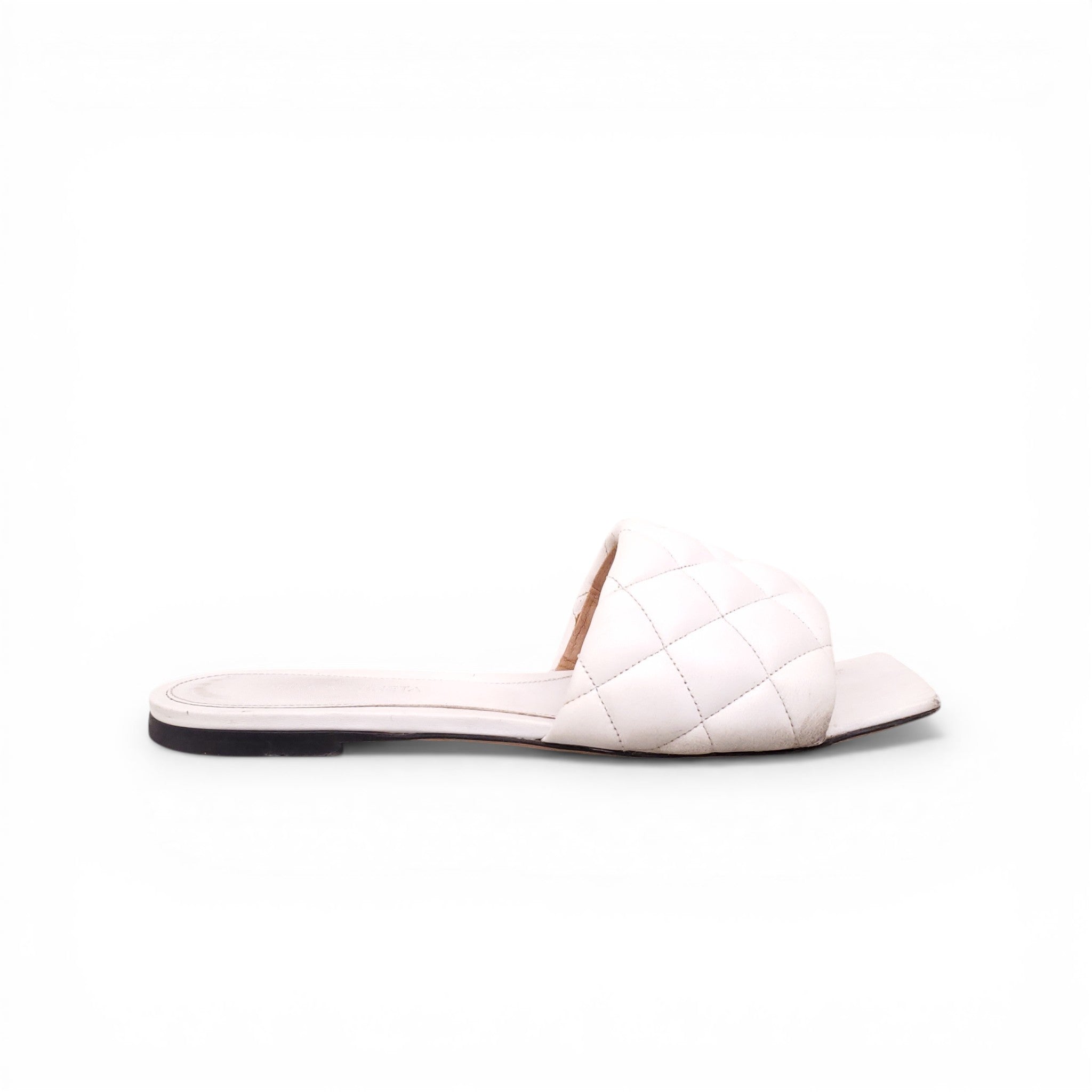 BOTTEGA VENETA WHITE QUILTED SLIDES - SIZE 39