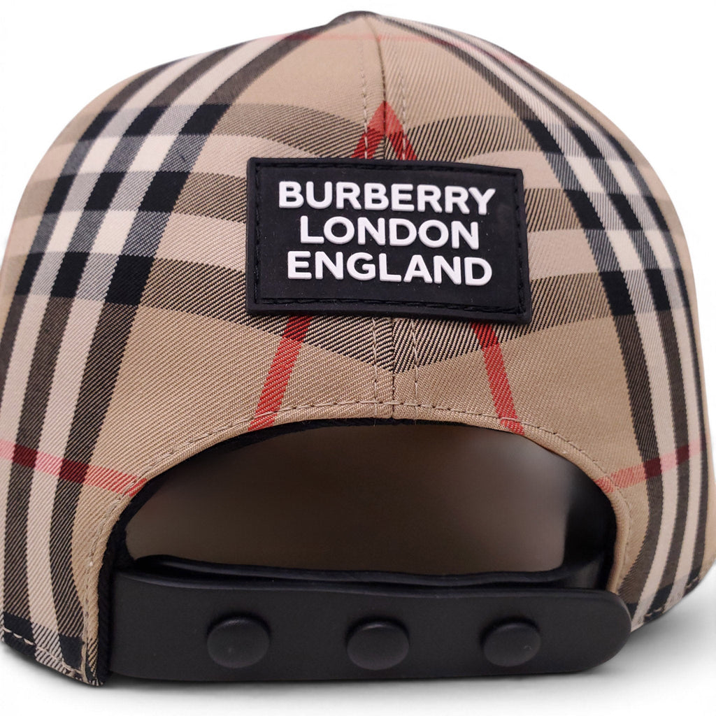 BURBERRY CHECK BASEBALL HAT - SIZE M