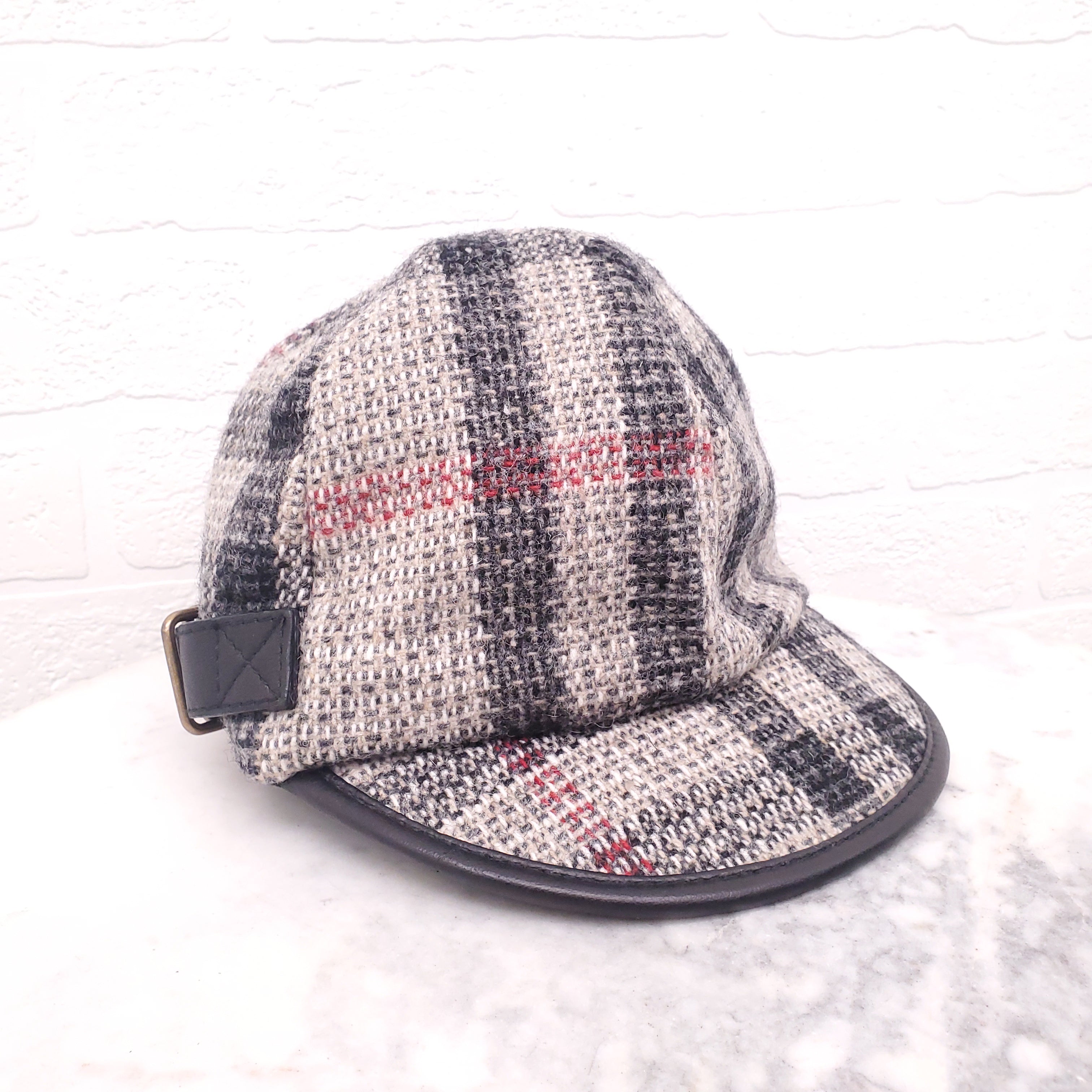 BURBERRY WOOL CAP - SIZE S