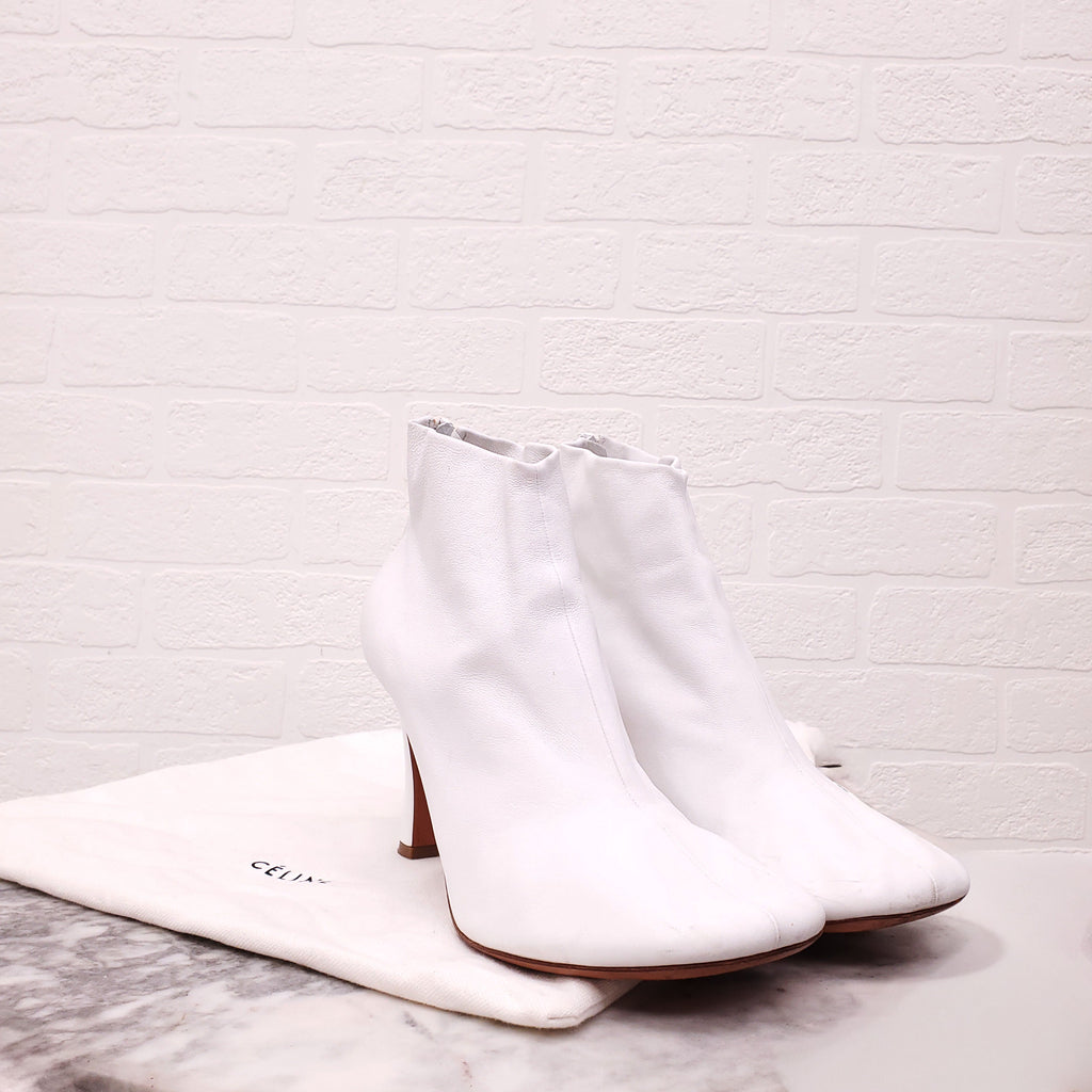 CELINE WHITE LEATHER SQUARE TOE BOOTIES - SIZE 40.5