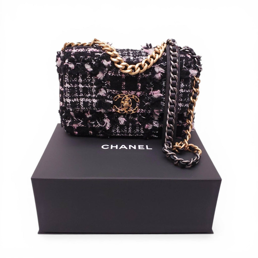 CHANEL 19 TWEED FLAP BAG