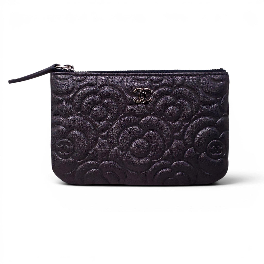 CHANEL BLACK CAMÉLIA KEY POUCH