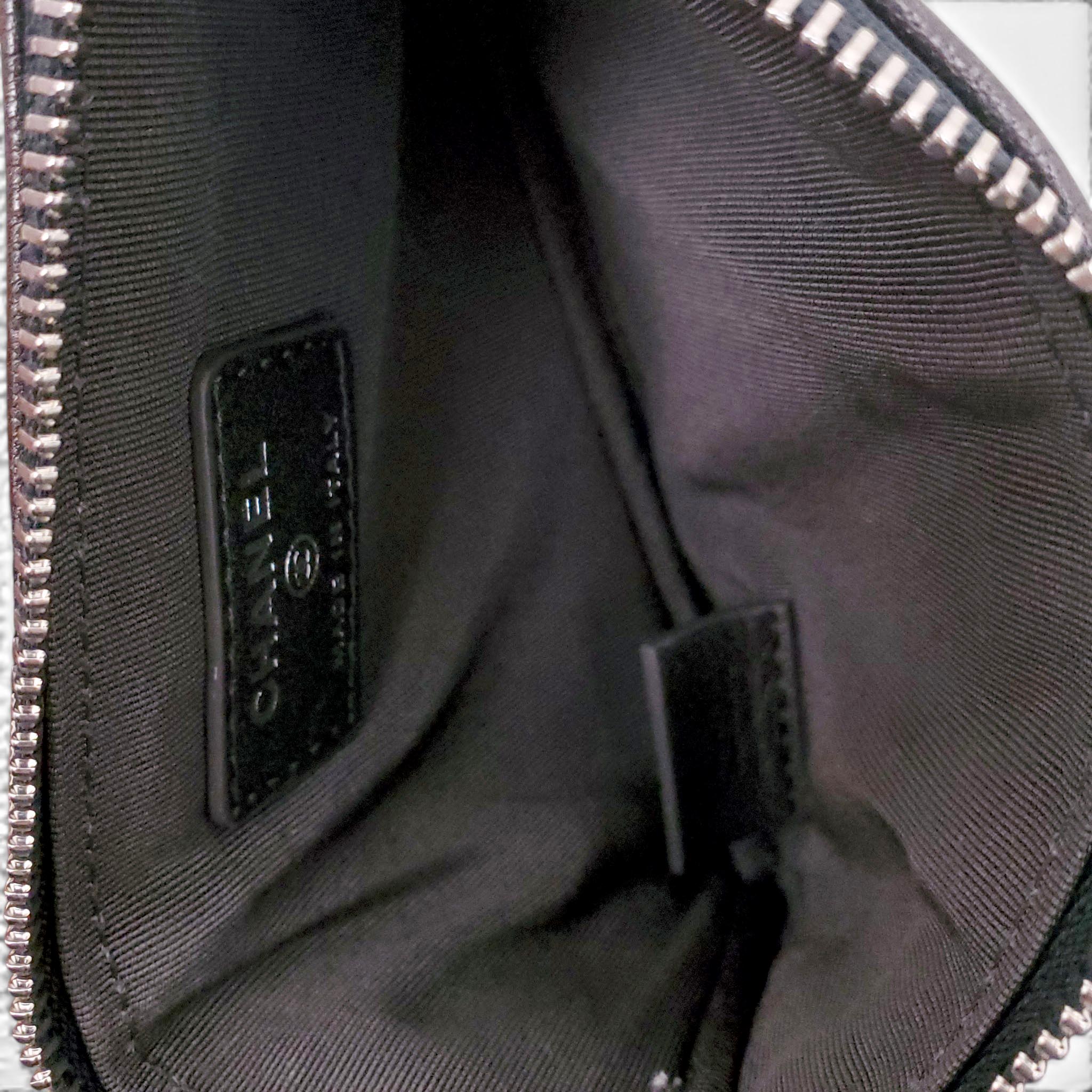 CHANEL BLACK CAMÉLIA KEY POUCH