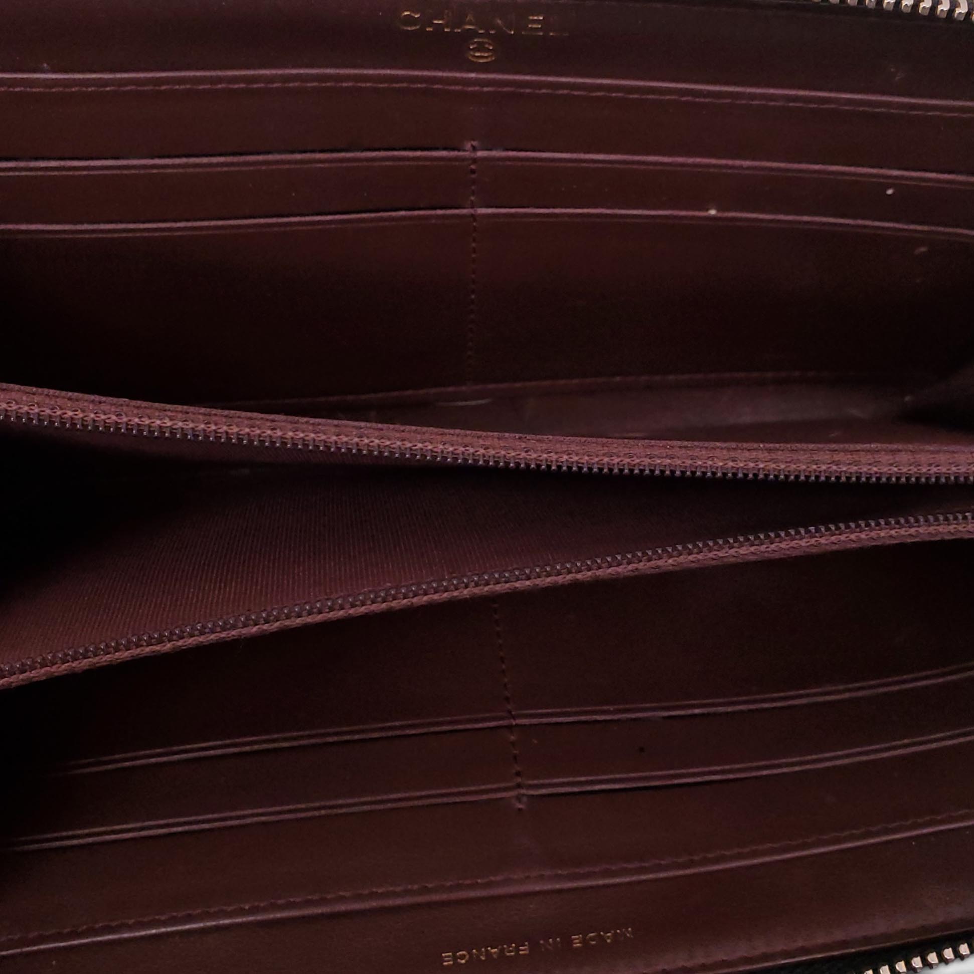 CHANEL BLACK CAVIAR LEATHER ZIP-AROUND WALLET