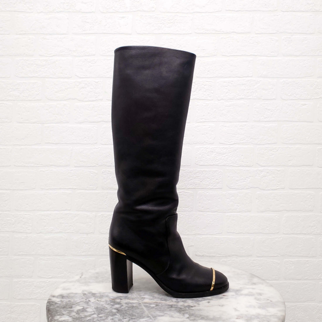CHANEL BLACK LEATHER CALF BOOTS WITH CAP TOE - SIZE 41