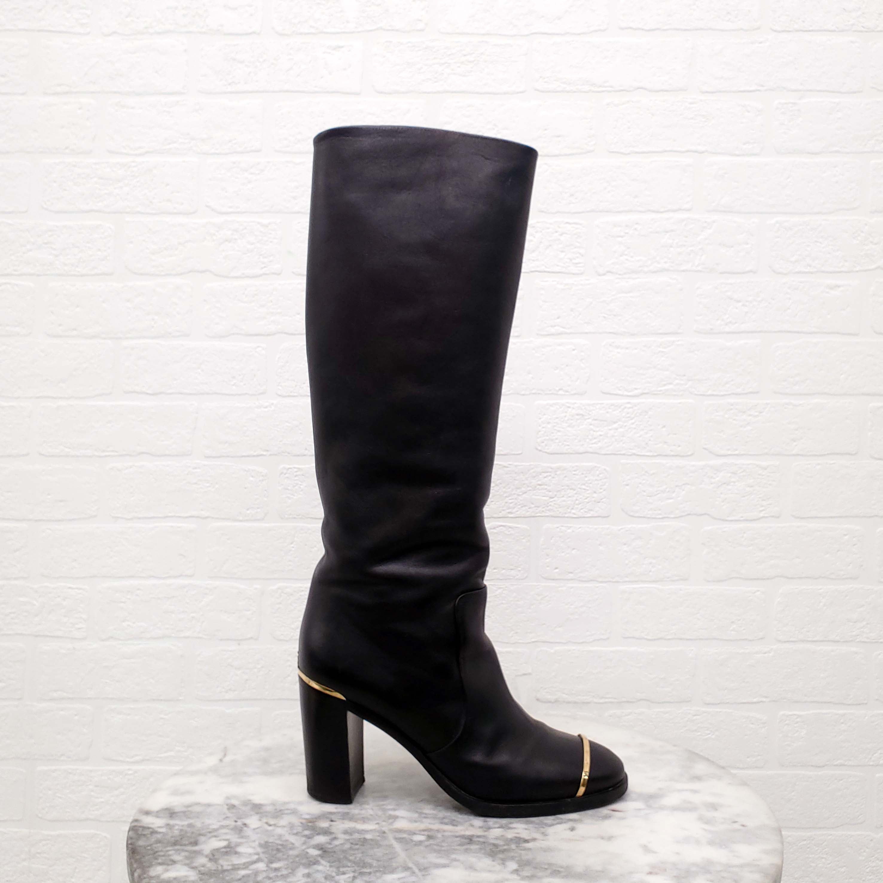 CHANEL BLACK LEATHER CALF BOOTS WITH CAP TOE - SIZE 41