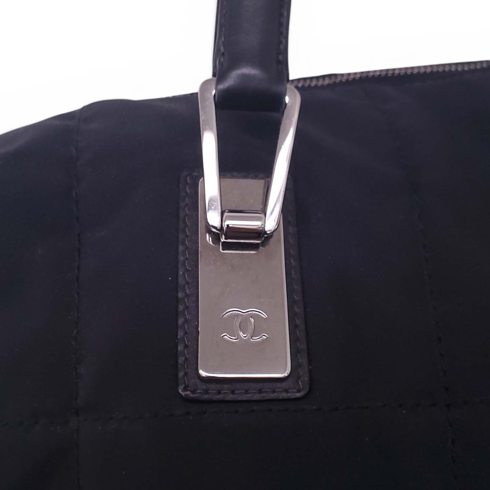 CHANEL BLACK NYLON QUILTED BOWLER BAG