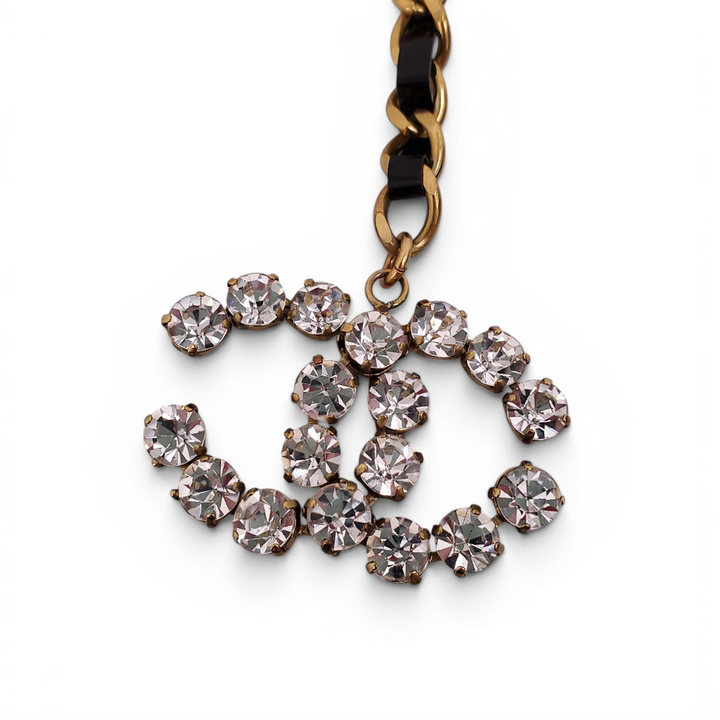 CHANEL BLACK PATENT LEATHER CHAIN BELT WITH CRYSTAL LOGO