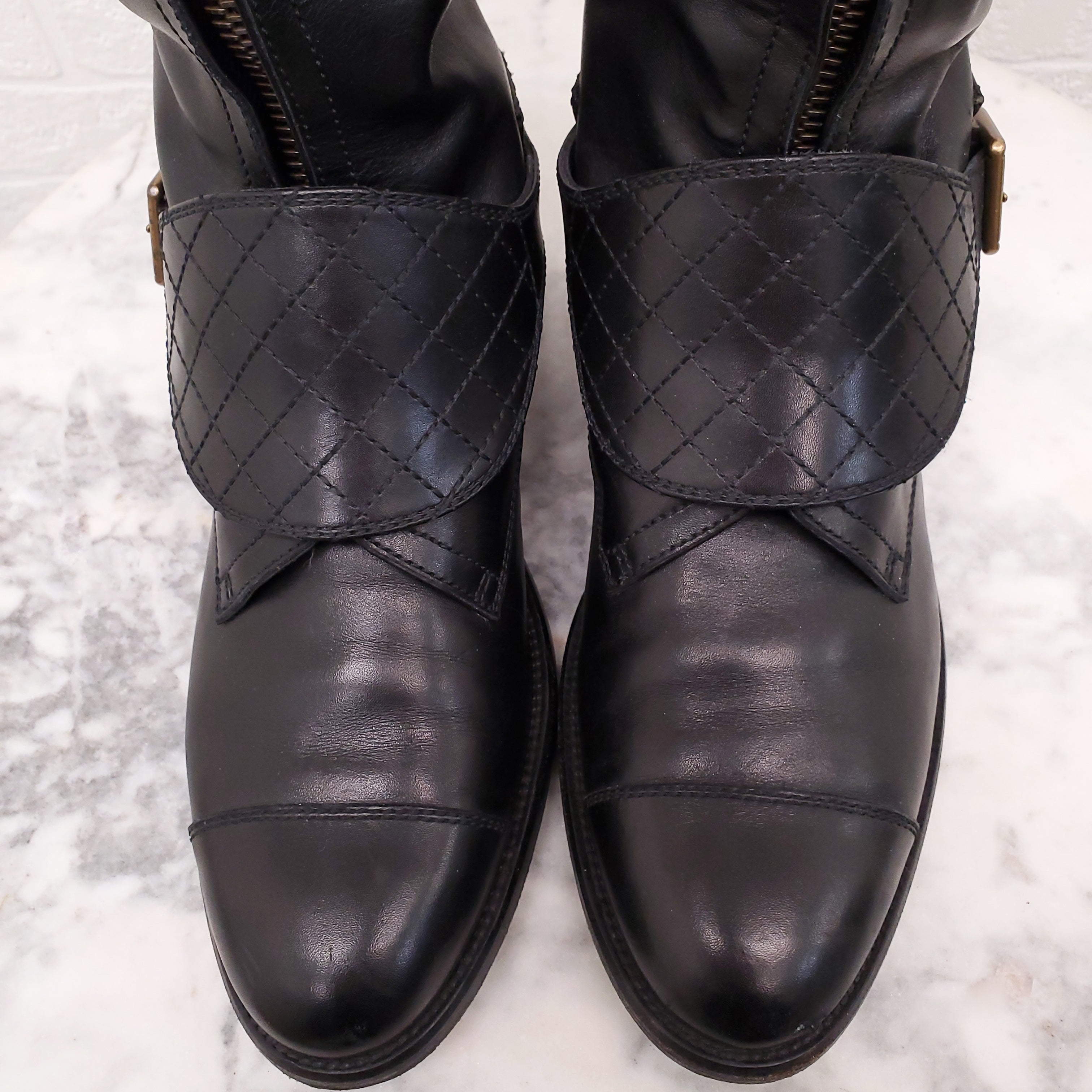 CHANEL BLACK QUILTED RIDING BOOTS WITH BUCKLES - SIZE 39.5
