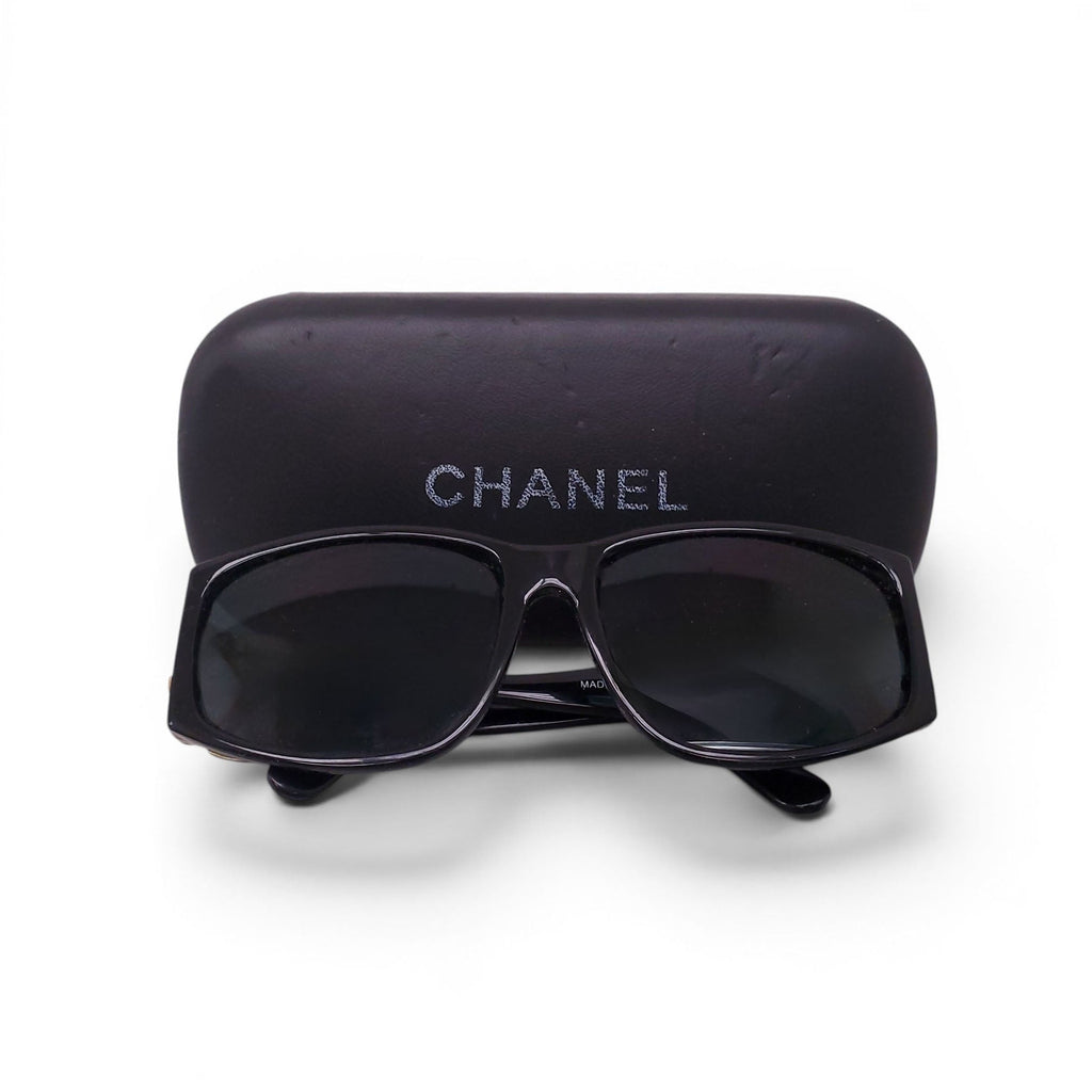 CHANEL BLACK SQUARE SUNGLASSES WITH CRYSTAL LOGO
