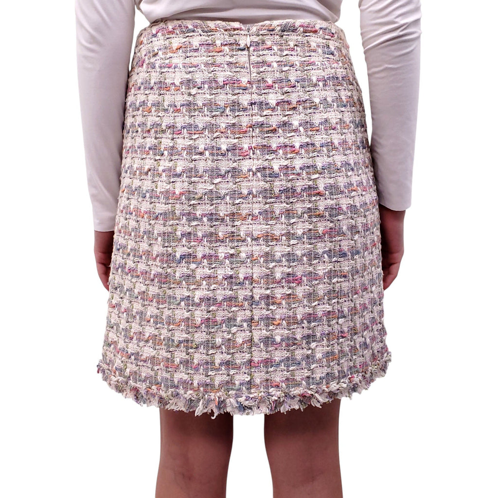 CHANEL CREAM AND MULTI-COLOURED PASTEL TWEED SKIRT WITH LOGO - SIZE 36