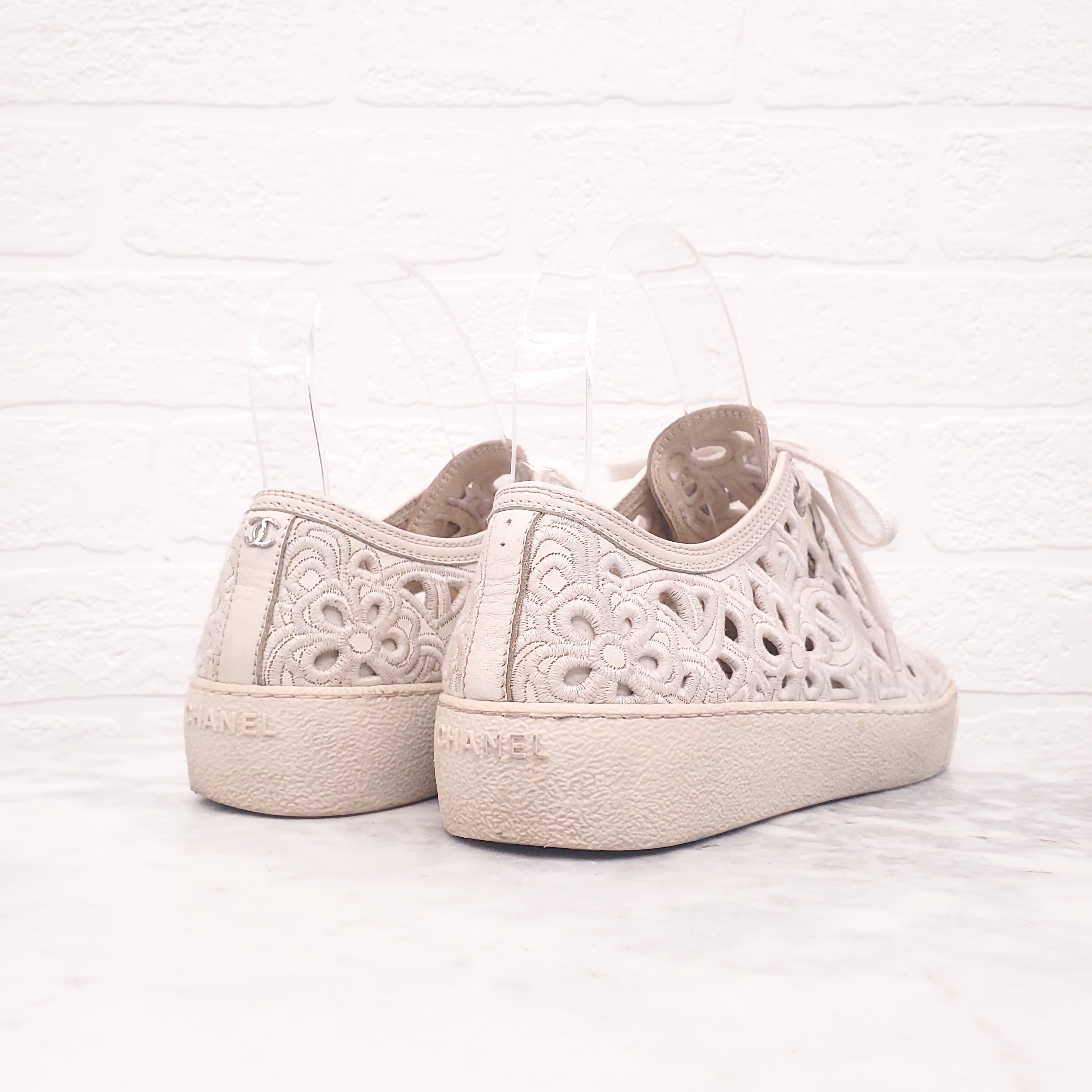 CHANEL CREAM EYELET SNEAKERS - SIZE 37