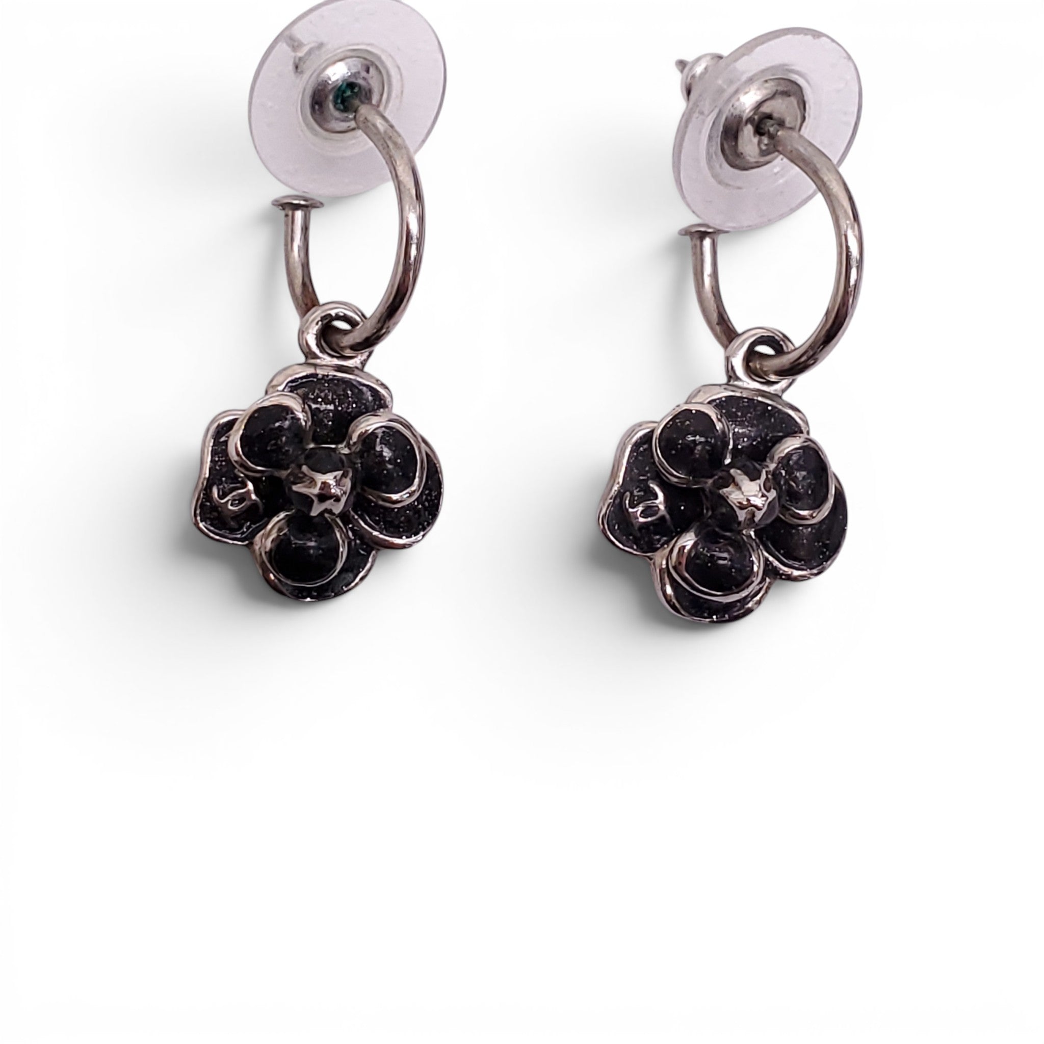 CHANEL ENAMEL CC CAMÉLIA DROP EARRINGS