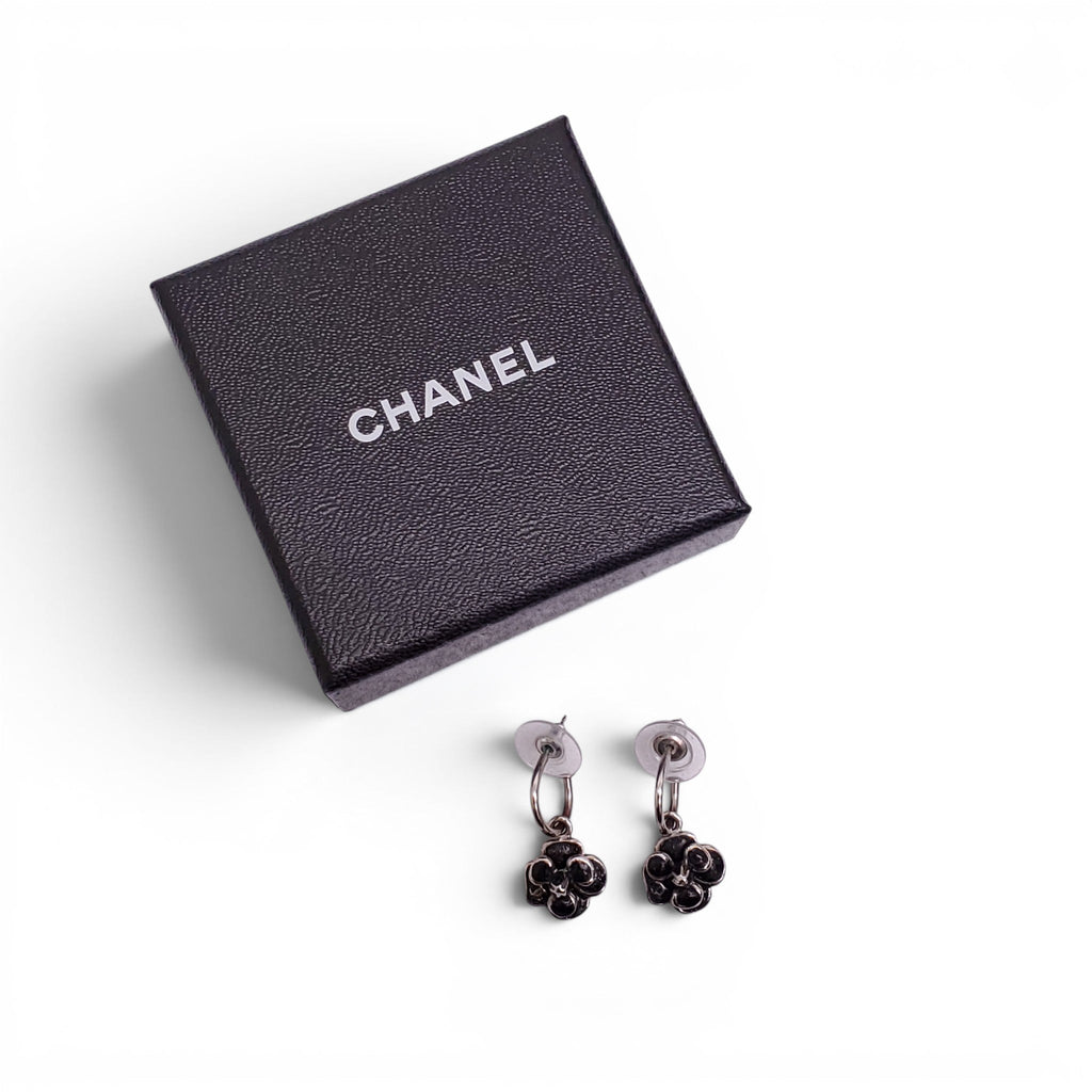 CHANEL ENAMEL CC CAMÉLIA DROP EARRINGS
