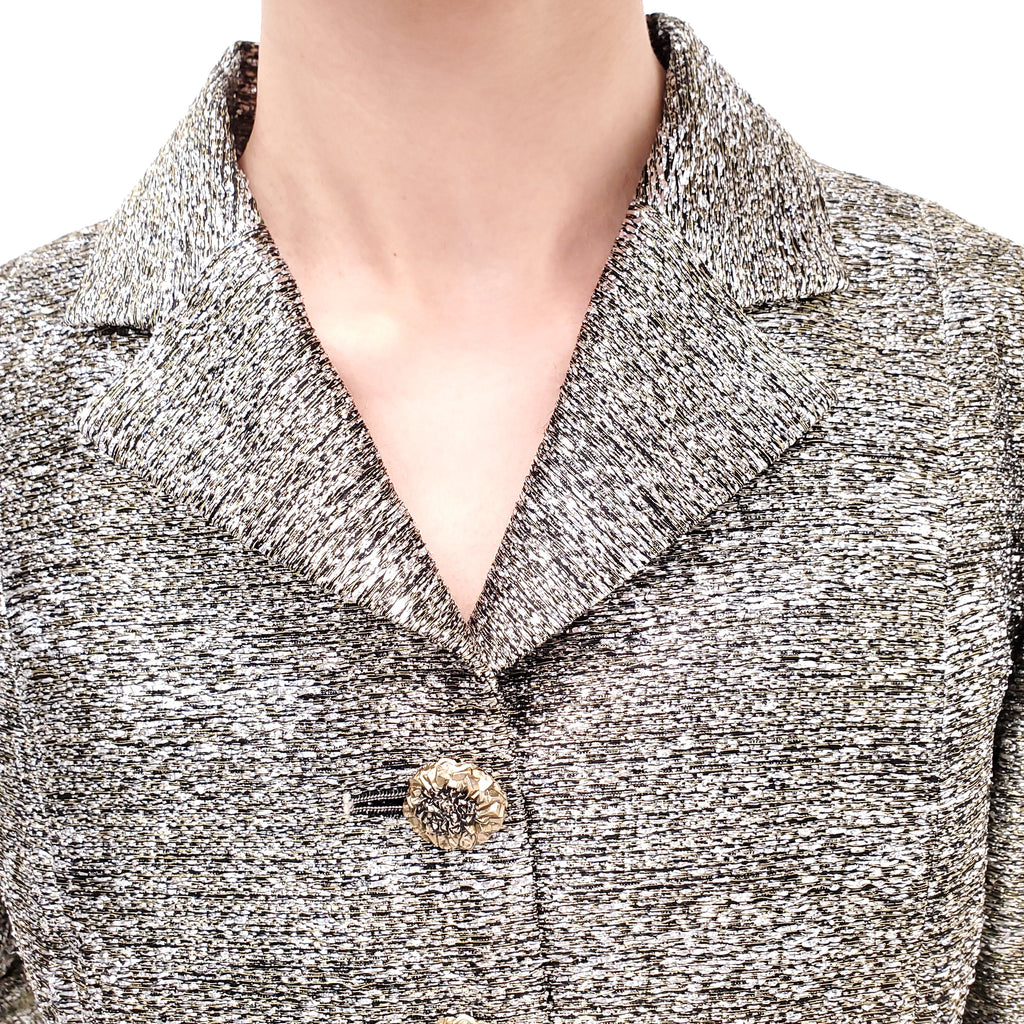 CHANEL GOLD METALLIC SUIT WITH FLORAL LOGO BUTTONS - SIZE 40