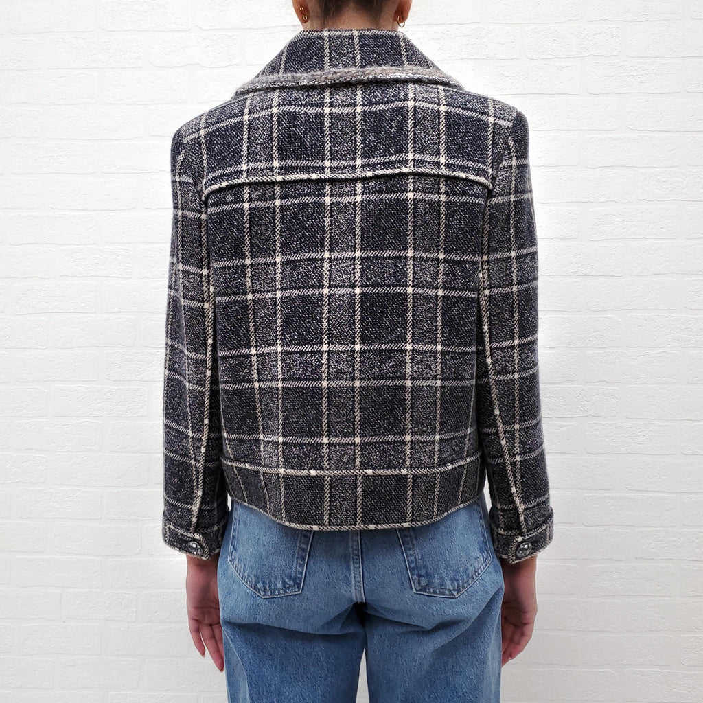 CHANEL GREY METALLIC TWEED PLAID JACKET WITH CRYSTAL LOGO BUTTONS - SIZE 40