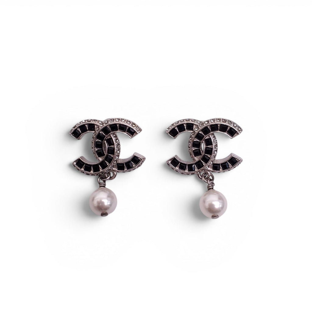 CHANEL LOGO PEARL DROP EARRINGS