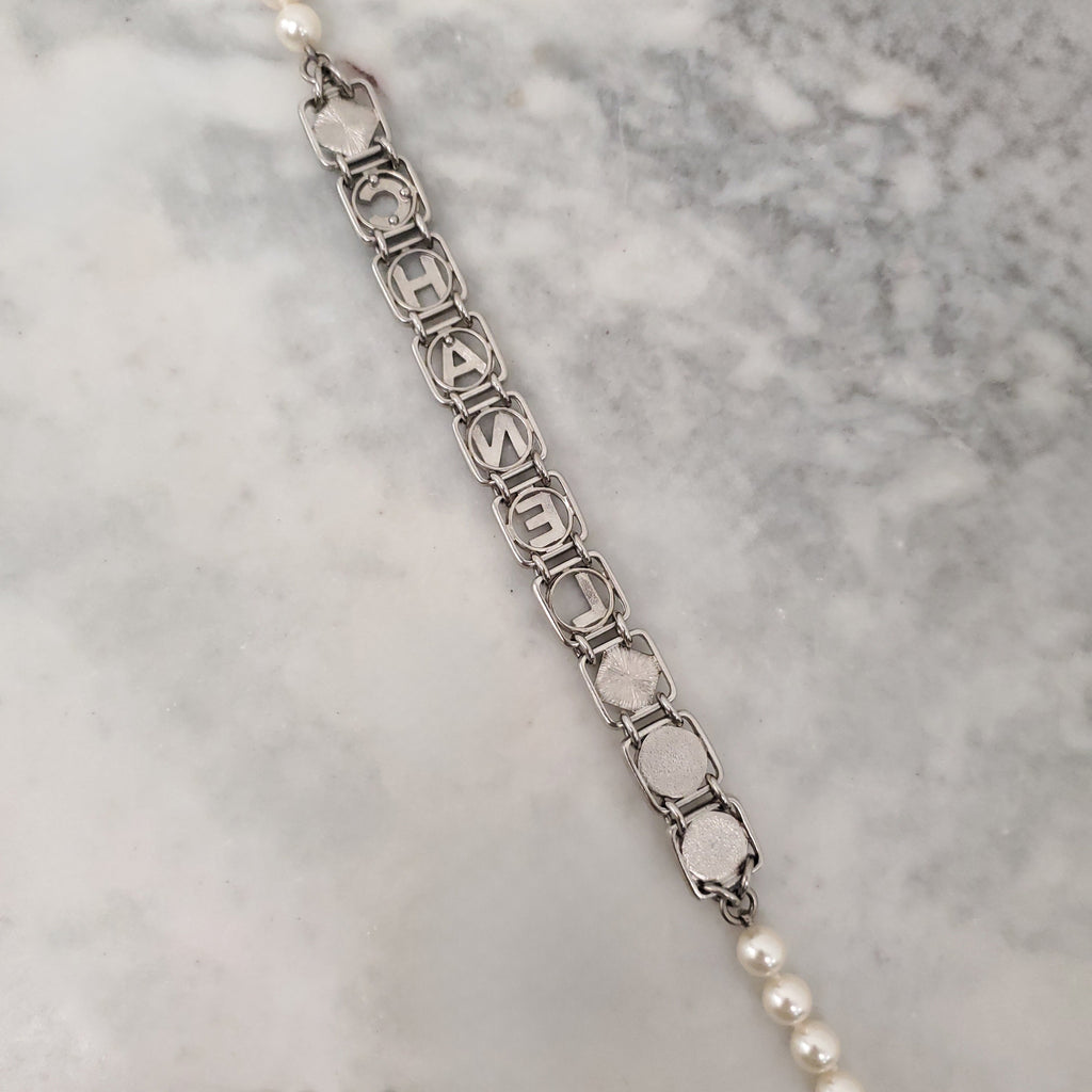 CHANEL PEARL AND SQUARE CRYSTAL 'CHANEL' NECKLACE