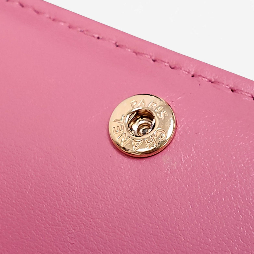 CHANEL PINK QUILTED LEATHER BIFOLD WALLET