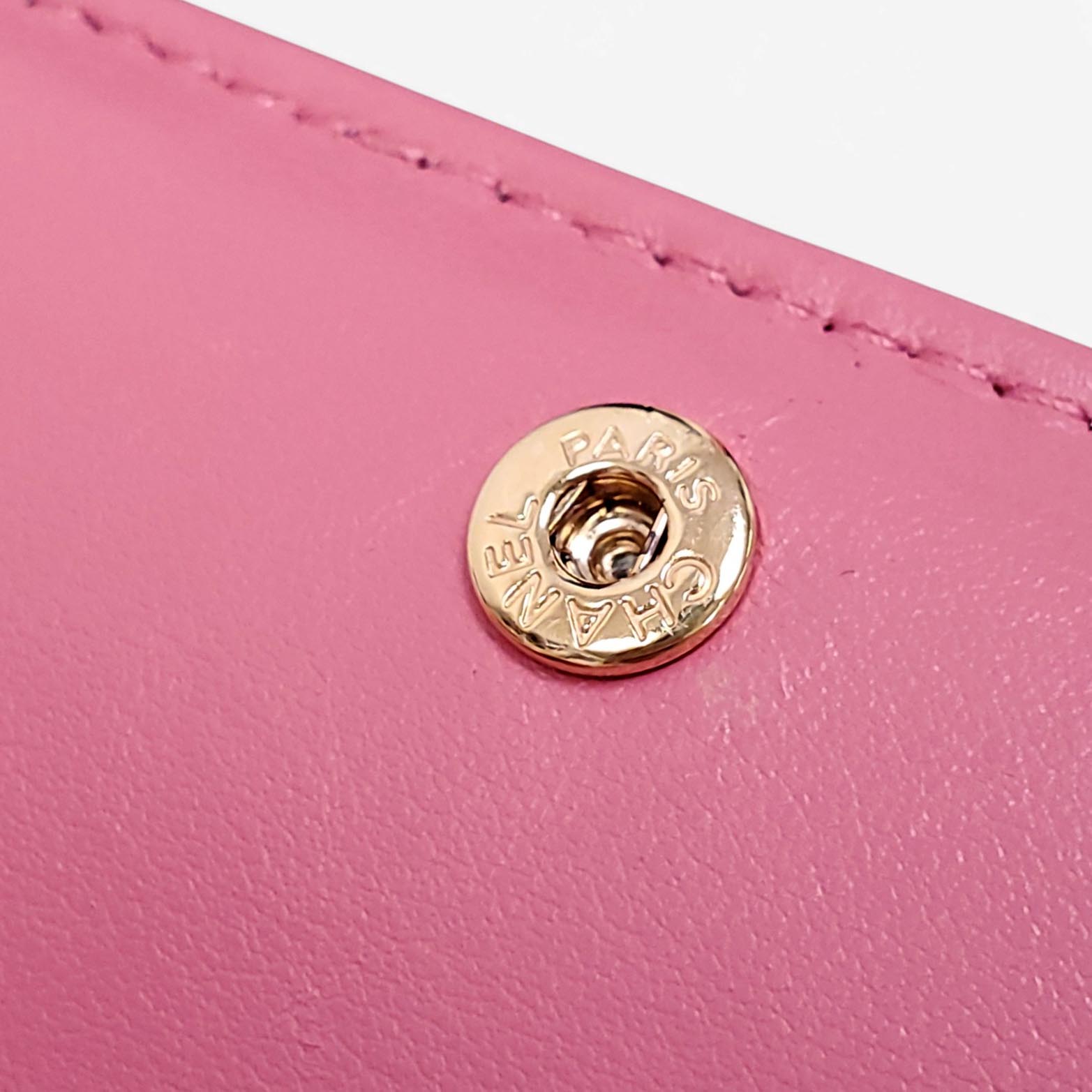 CHANEL PINK QUILTED LEATHER BIFOLD WALLET