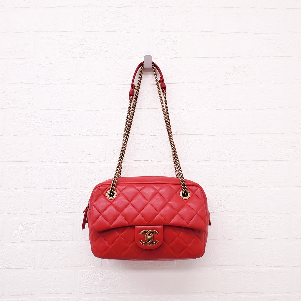 CHANEL RED QUILTED FRONT POCKET CAMERA BAG