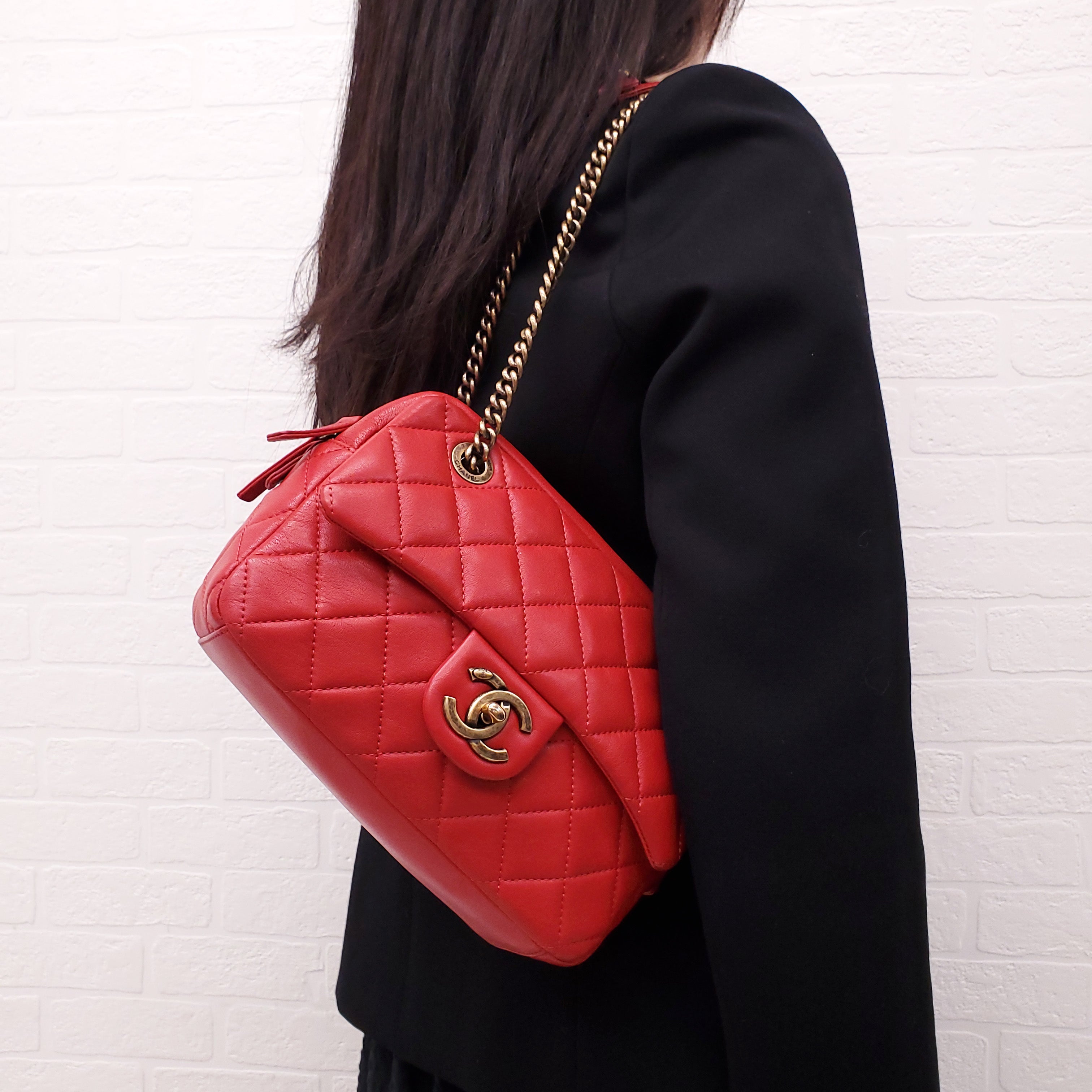 CHANEL RED QUILTED FRONT POCKET CAMERA BAG