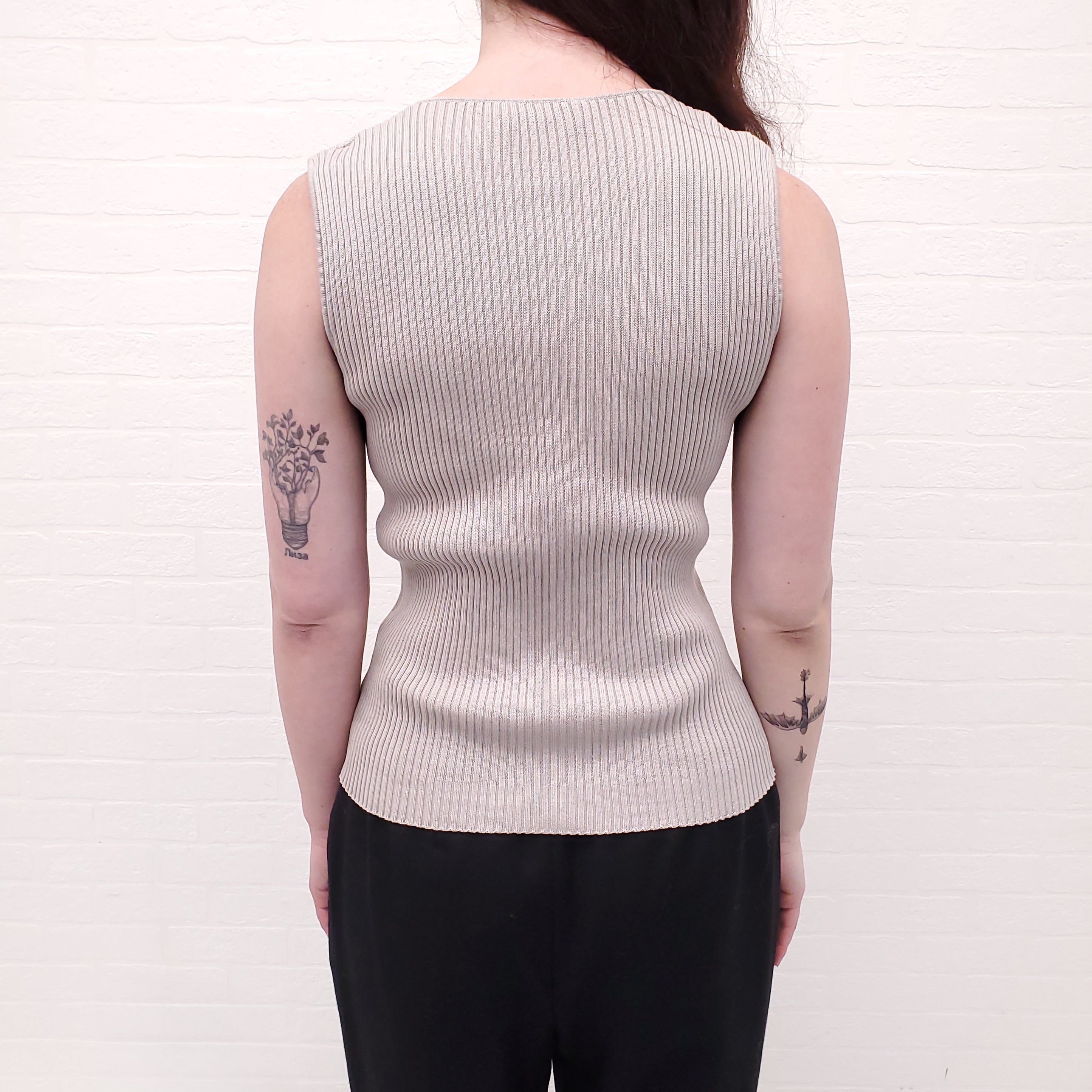 CHANEL TAUPE RIBBED SWEATER SET WITH LOGO BUTTON - SIZE 42